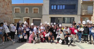 La IGP del Ajo Morado de Las Pedroñeras une fuerzas con jóvenes estudiantes para celebrar el día del ajo