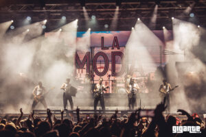 La M.O.D.A. sobre el escenario del Festival Gigante 2026 ante el publico