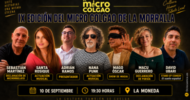El Micro Colgao celebra su novena edición en el bar La Moneda con un micrófono abierto a todas las artes