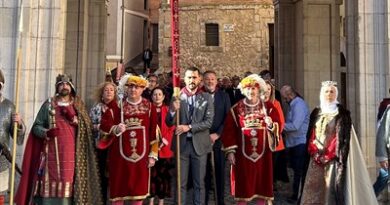 El Día de San Mateo comienza con la devolución del Pendón de Alfonso VIII a la Catedral