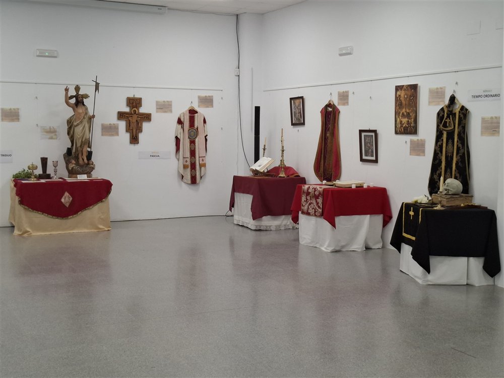 Otra vista de la exposición «El año litúrgico en Torrejoncillo del Rey»