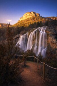Fotografía de una cascada en Uña (Cuenca), de Tania Antón Rubio, finalista nacional del certamen Mi Rincón Favorito