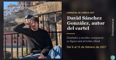 El diseñador y escultor conquense David Sánchez González, autor del cartel del Carnaval de Cuenca 2027