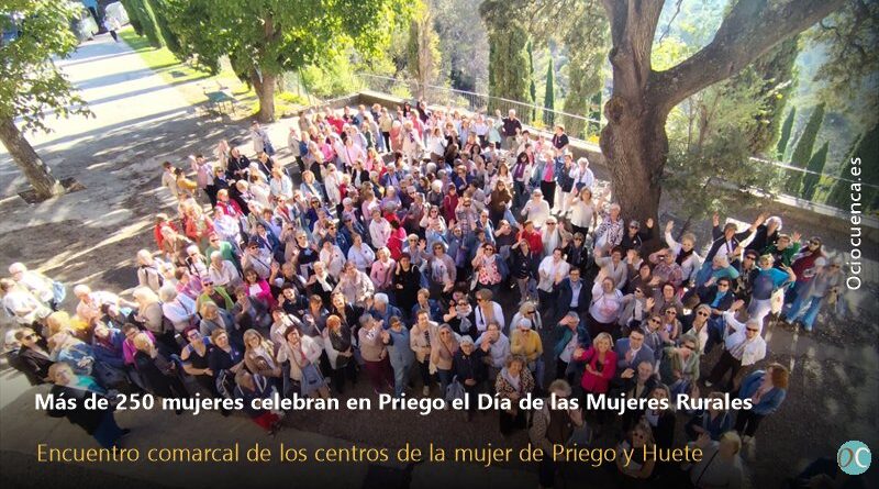 Foto de grupo del encuentro comarcal de mujeres rurales en Priego