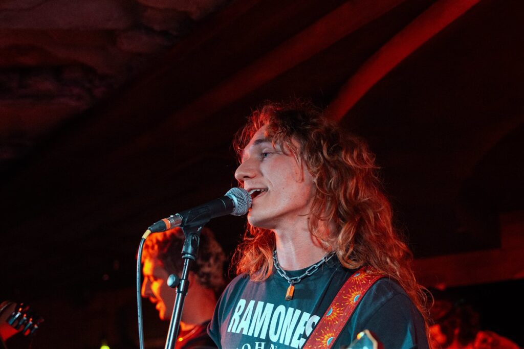 El cantante de Linze en la Noisy Session vol. 02